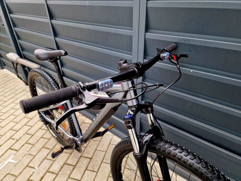 (33)Horské hliníkové kolo RockRider 29"