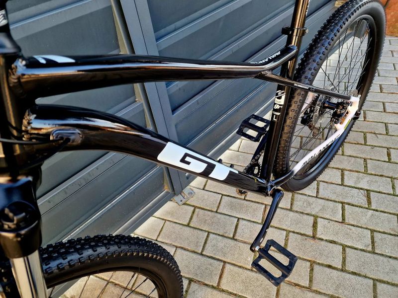 (36)Horské hliníkové kolo GT 29" 