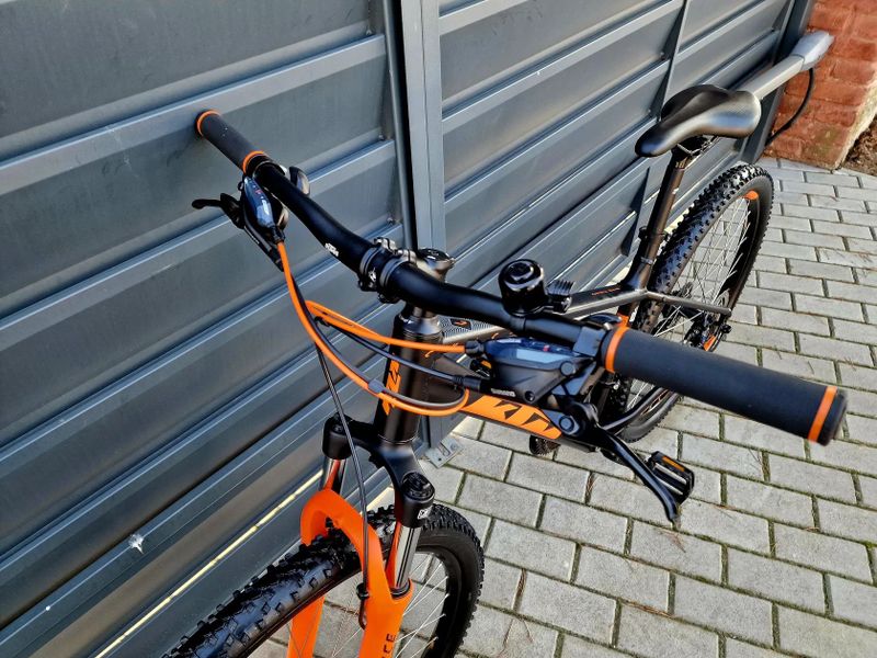 (38)Horské hliníkové kolo KTM 27,5"