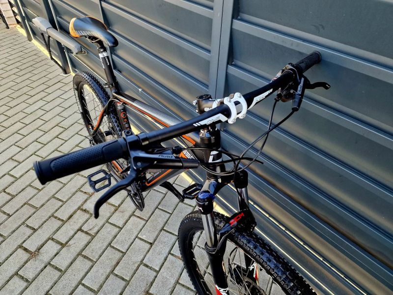 (40)Horské hliníkové kolo Dema 27,5"