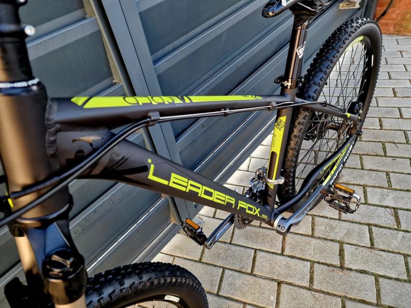 (41)Horské kolo Leader Fox 27,5"