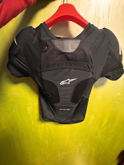 chránič páteře a ramen