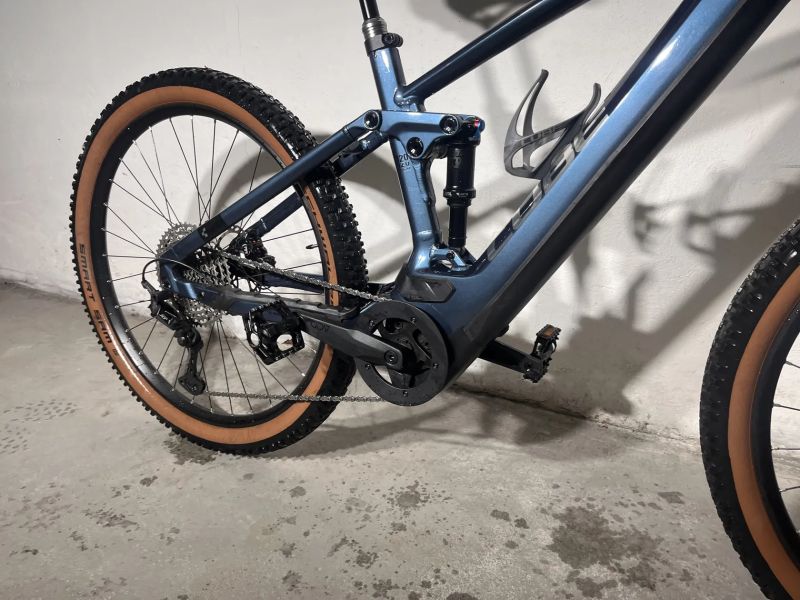 Cube Cube stereo hybrid 120 race 750