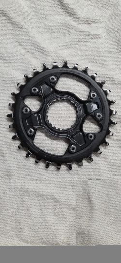 Převodník Shimano XT SM-CRM85 pro kliky FC-M8100 - FC-M8130 - 30z