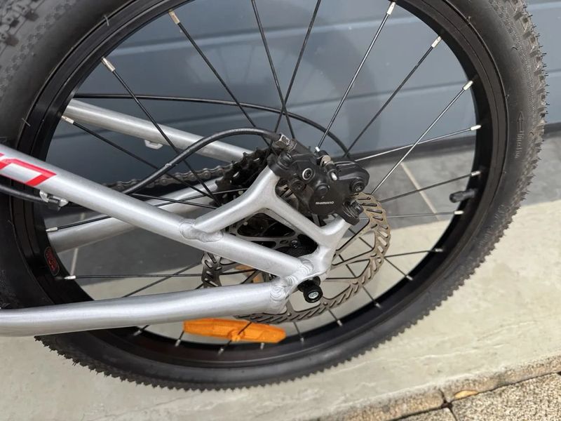 Amulet Youngster 20 - perfektní stav, téměř nejeté