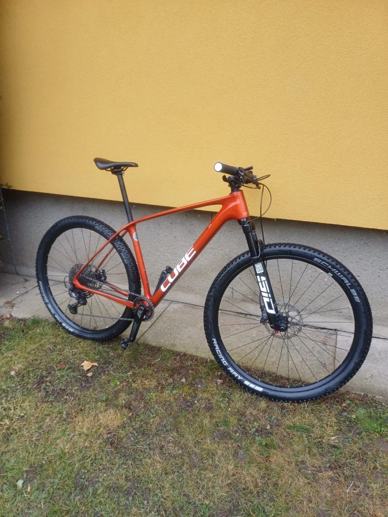 Cube Cube Reaction C:62 Pro rám L kolo 29" oranžové
