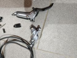 Sram Level Bronze 4píst, kotouče centerline 180+160mm, demontáž z nového kola 