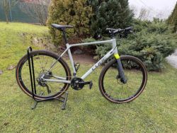 TOP GRAVEL BIKEPACKING kolo - rovná řídítka
