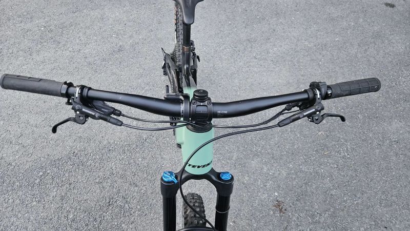 Elektrokolo Stevens celokarbon 