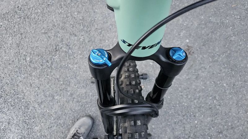 Elektrokolo Stevens celokarbon 