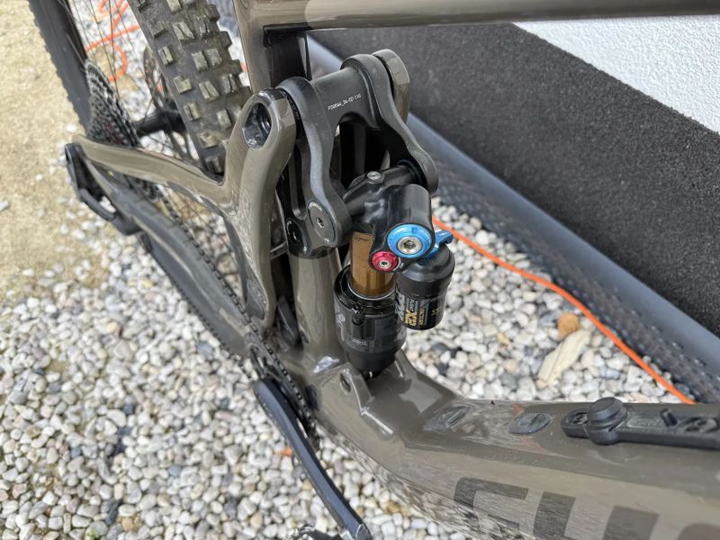 Ghost Path Riot LTD, model 2024, najeto jen 400 km, vel. M