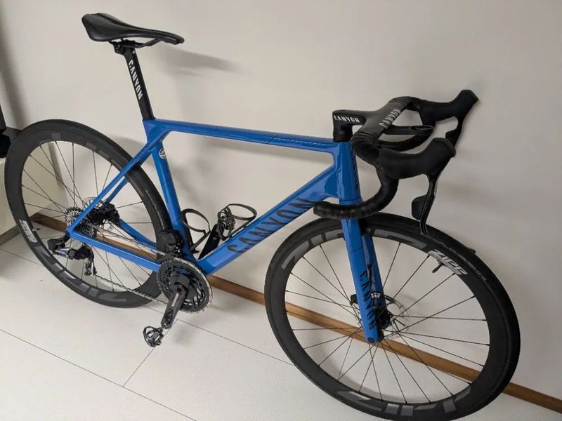 Canyon Ultimate CF SL 8 AXS Powermeter Movistar 2024