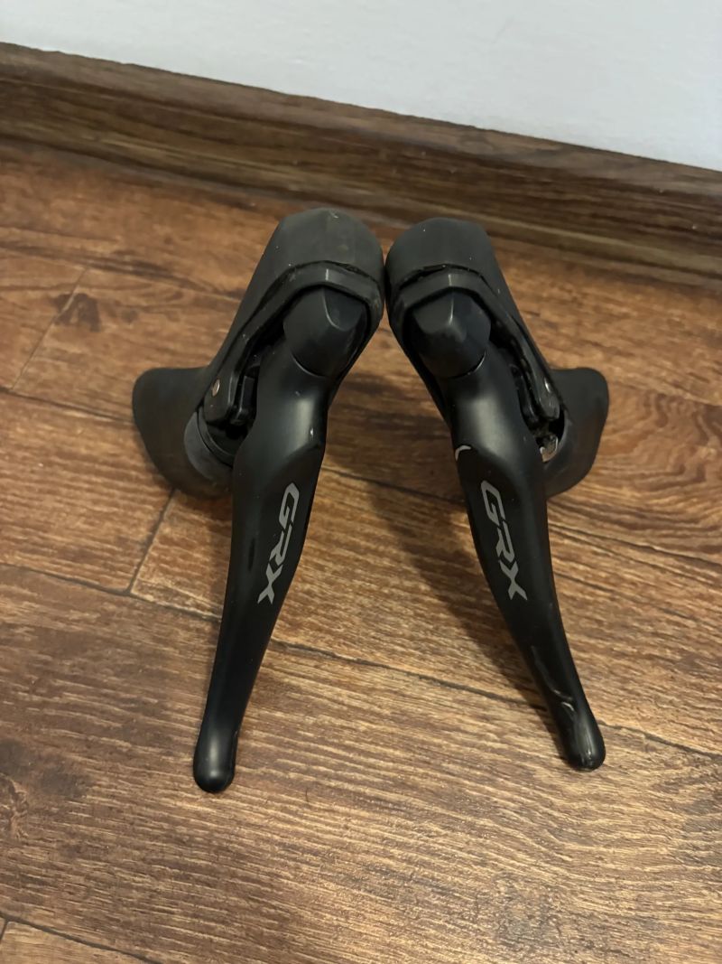 Řadící a brzdové páky Shimano GRX 600