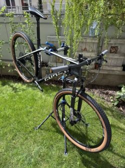 GHOST Lector 3.9 LC night black/star white, vel. XL