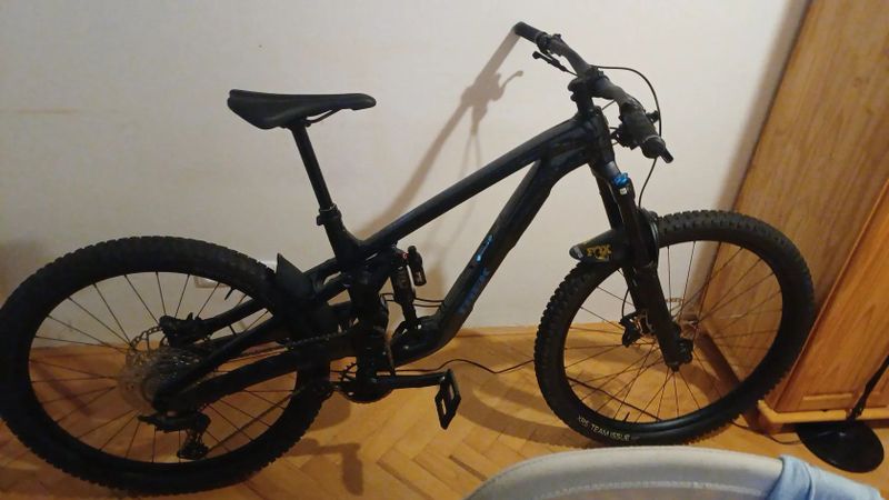 Nový Trek Trek slash 8 gen 6 (nesedí velikost)