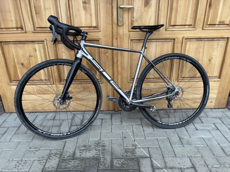 Superior x Road Elite vel. M