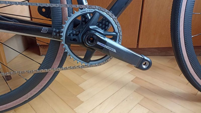 Basso Astra vel. 53, na sadě sram force xplr, kola mavic cosmic sl32, ind. stavba 