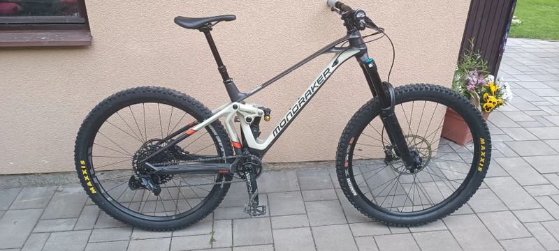 Mondraker SuperFox zánovní 