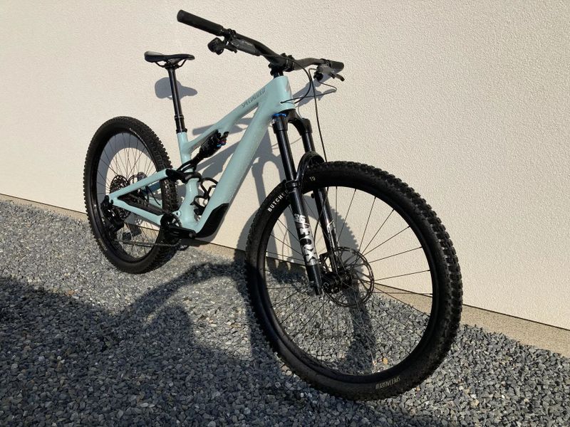 Specialized Stumpjumper 15 Comp Carbon 2025, vel. S3, záruka do 12/2027