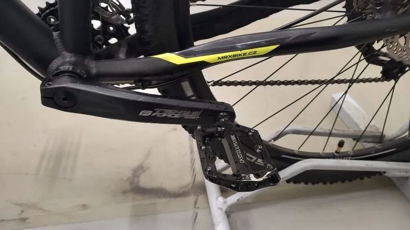 Prodám kolo 29" MRX X9 al Tapered Superlight 7005, velikost M 17" 