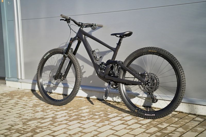 Specialized Enduro Expert vel. S4/L 2024, ASX, RockShox