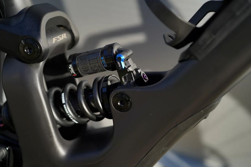 Specialized Enduro Expert vel. S4/L 2024, ASX, RockShox