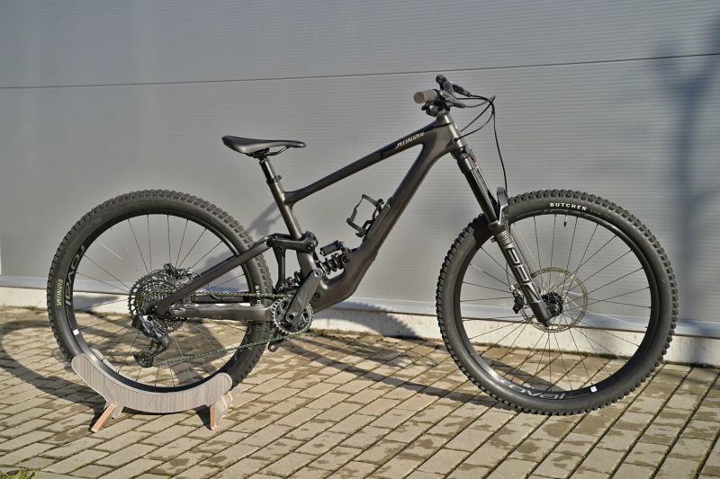 Specialized Enduro Expert vel. S4/L 2024, ASX, RockShox
