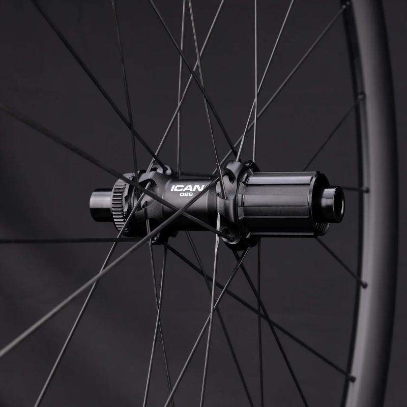 Prodám silniční kotoučová kola Ican FL 40 MAX 