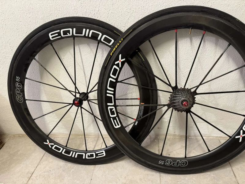 kola carbon silniční EQUINOX CP6 55mm galuska, klasické brzdy 