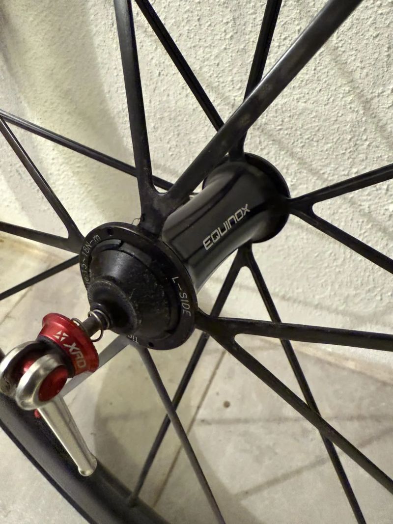 kola carbon silniční EQUINOX CP6 55mm galuska, klasické brzdy 