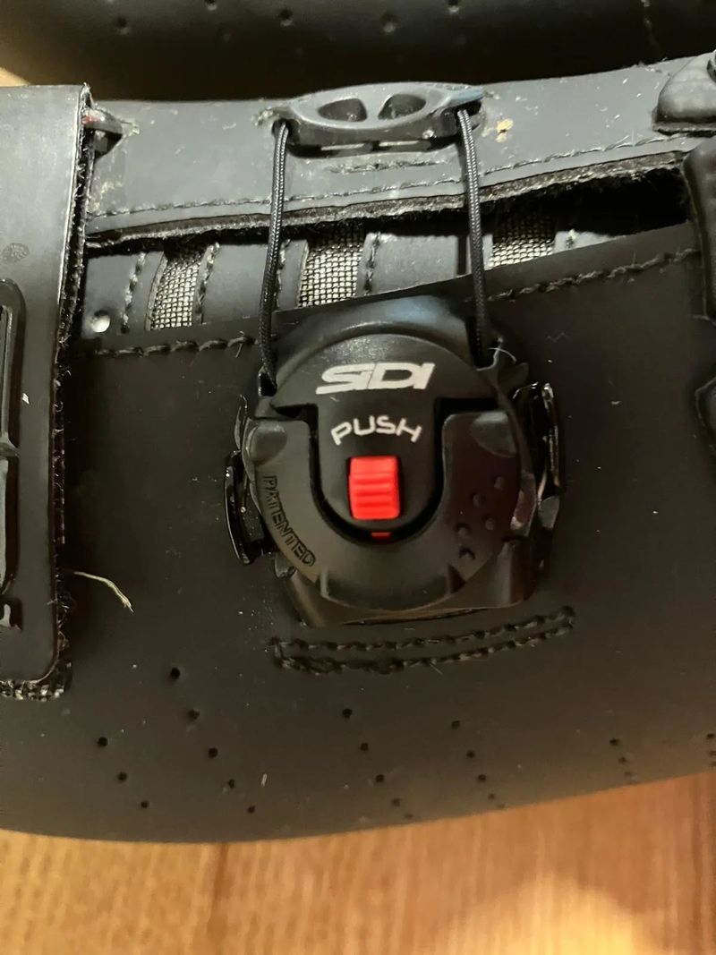 Prodám cca 4 měsíce používané tretry SIDI Ergo 5 matt black vel. 44