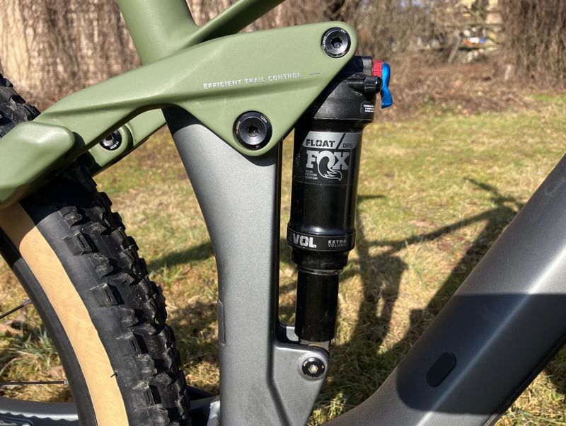 Cube Stereo 120 HPC 29 carbon vel. M (18)