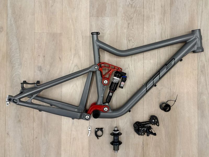 Rám RB Bandit 675, vel. L