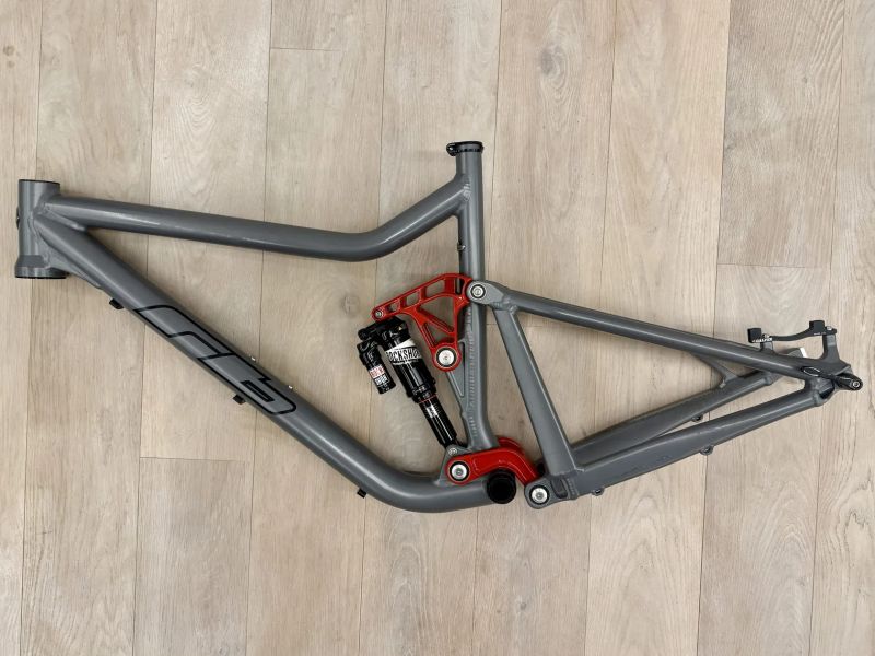 Rám RB Bandit 675, vel. L