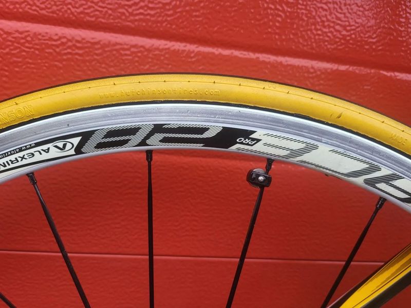 Karbonové silniční kolo SCOTT CR1 2011