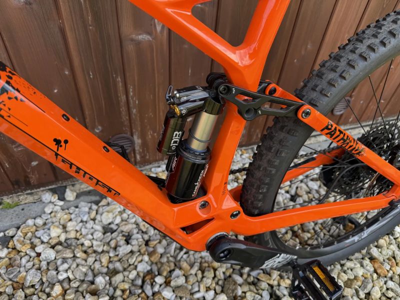 Ghost Path Riot 10, vel. L. Jak nové, minimálně jeté enduro !