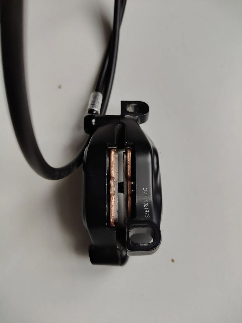 Brzdy, kotouče, destičky GALFER, Air Spring, WTB pneu