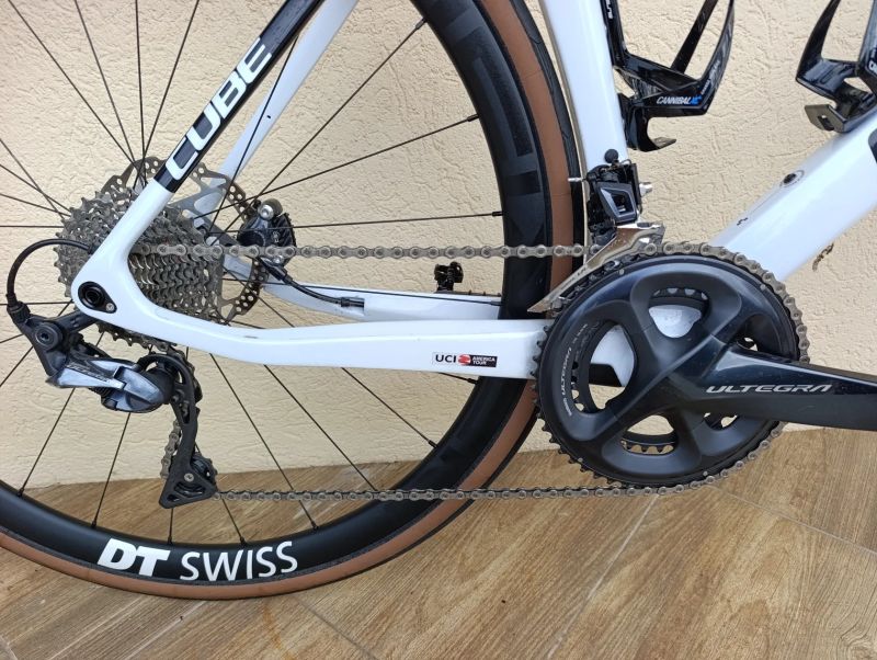 Cube Agree C62 SL2022