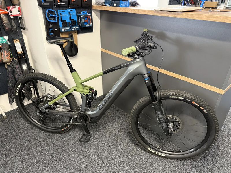 CUBE Stereo Hybrid 140HPC TM 750 vel.XL 2023 1484KM KARBON