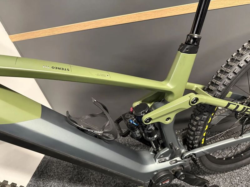 CUBE Stereo Hybrid 140HPC TM 750 vel.L 2022 1872KM KARBON