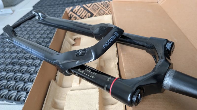 Rock ShoxRecon Gold RL