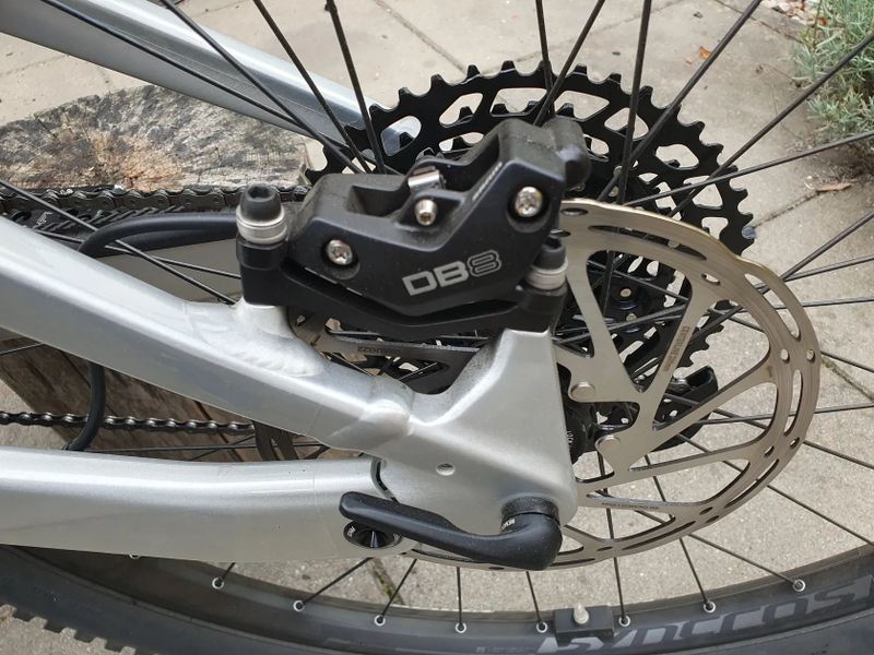 Scott STRIKE eRIDE 920 EVO vel.M model 2025 do října 2027 v záruce výrobce BATERIE 625 Wh