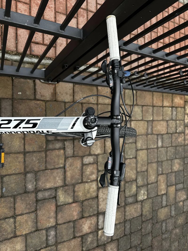 Prodám dámské kolo Cannondale Tango 27,5