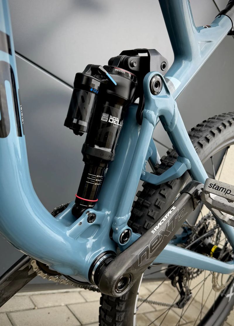 Focus JAM 8.9 NINE karbon, vel. L