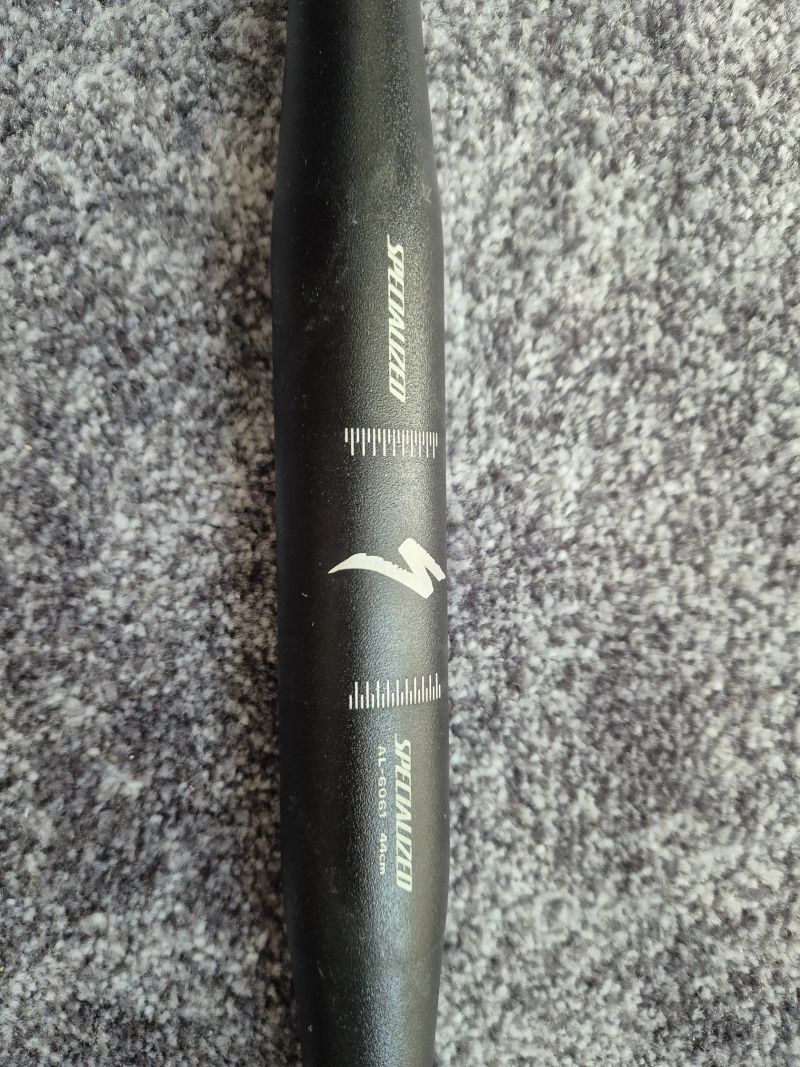 Řidítka Specialized 44cm