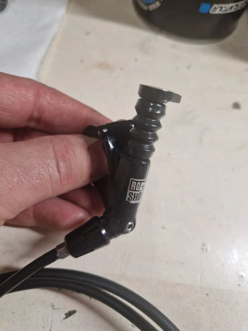 Teleskopická sedlovka po generálke: Rock Shox Reverb Stealth 150mm zdvih, 30.9mm priemer