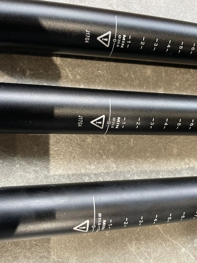 Teleskopické sedlovky TRANZ-X (Whyte) 30.9mm - 3ks nové, na náhradní díly, nefunkční patrona