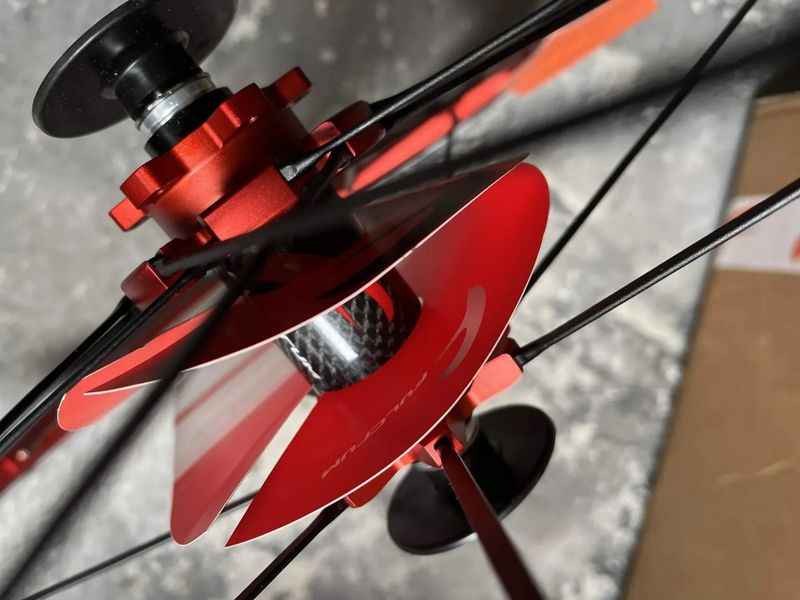 Fulcrum Red Metal Zero (NOVÉ) - 26 palců