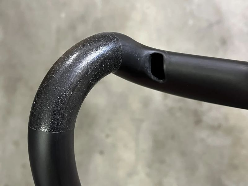 Karbonová 3T Superergo LTD ICR, 420 mm - sundané z kola, NOVÉ!