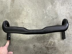 Karbonová řídítka SQlab 312 R, šířka 420 mm - najeto 1200 km - PC 7799,-